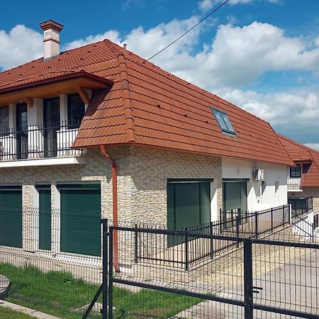 Szellorozsa Apartman Fonyód Exterior foto