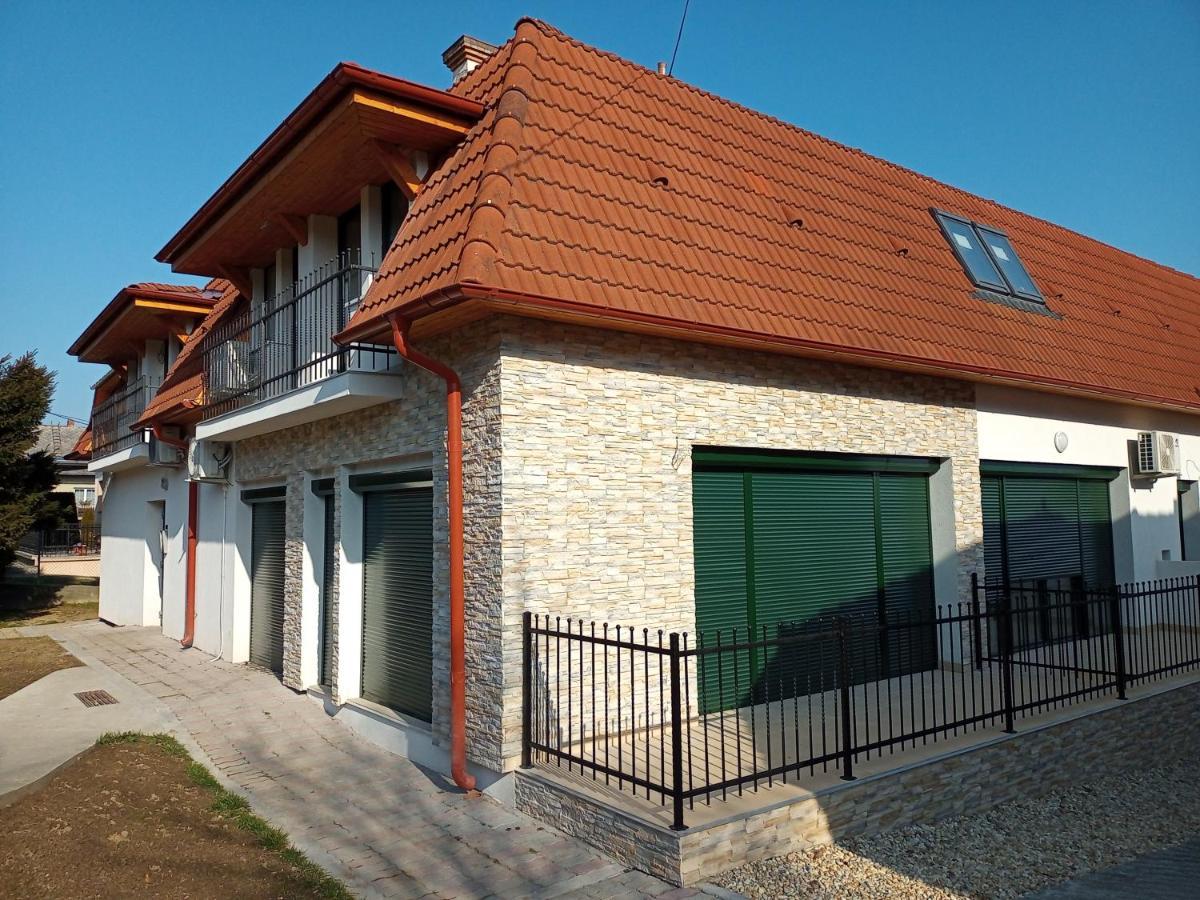 Szellorozsa Apartman Fonyód Exterior foto